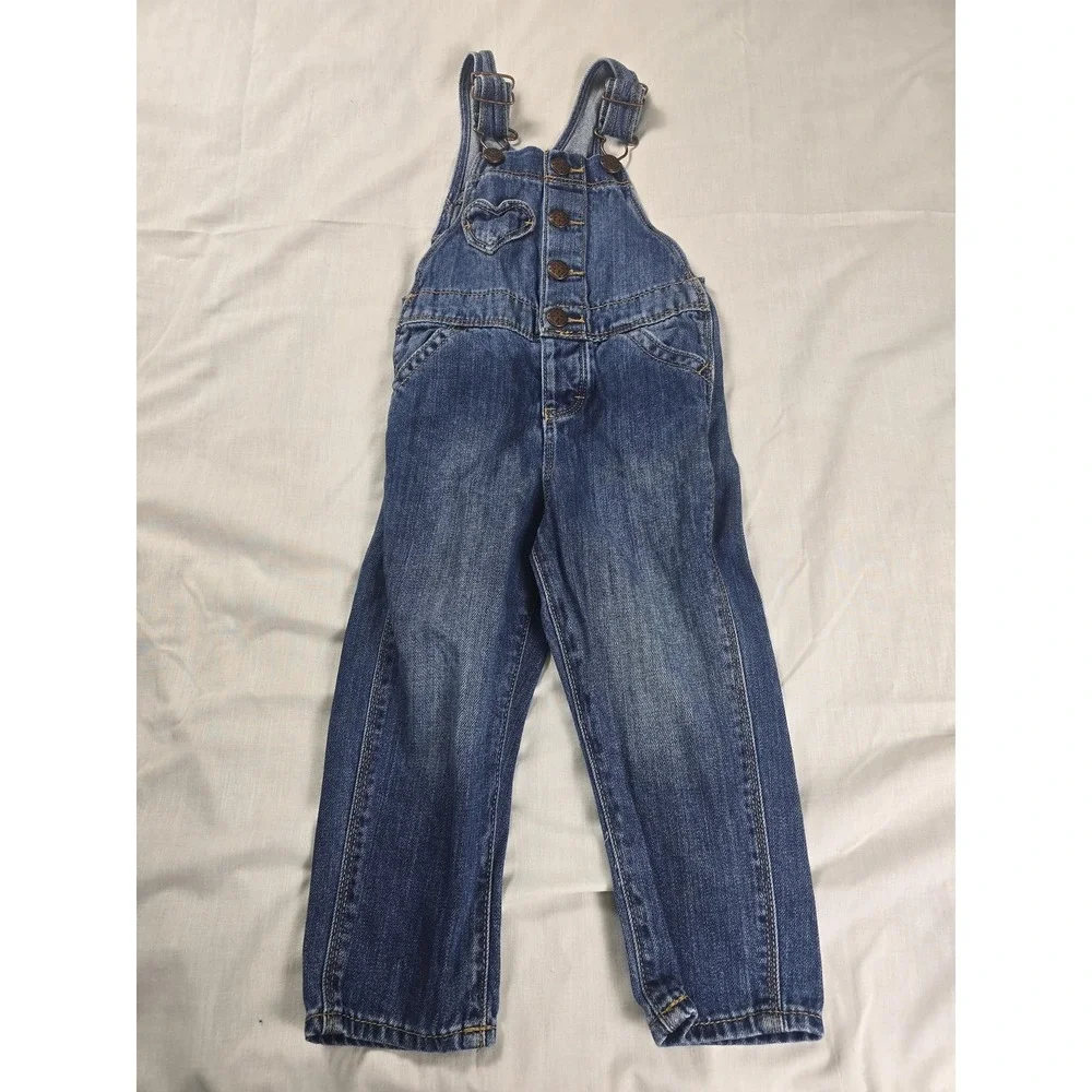 OshKosh B'gosh Overalls Girls 2T Blue Denim Vestbak Heart Bib Jeans Pockets